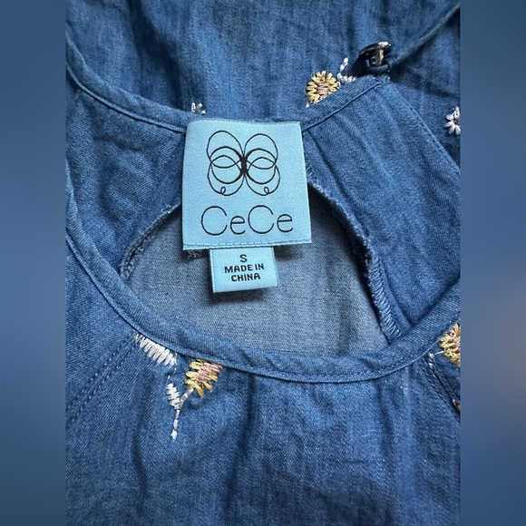 Cece Women’s Tiered Floral Embroidered Halter Dress - Picture 6 of 7